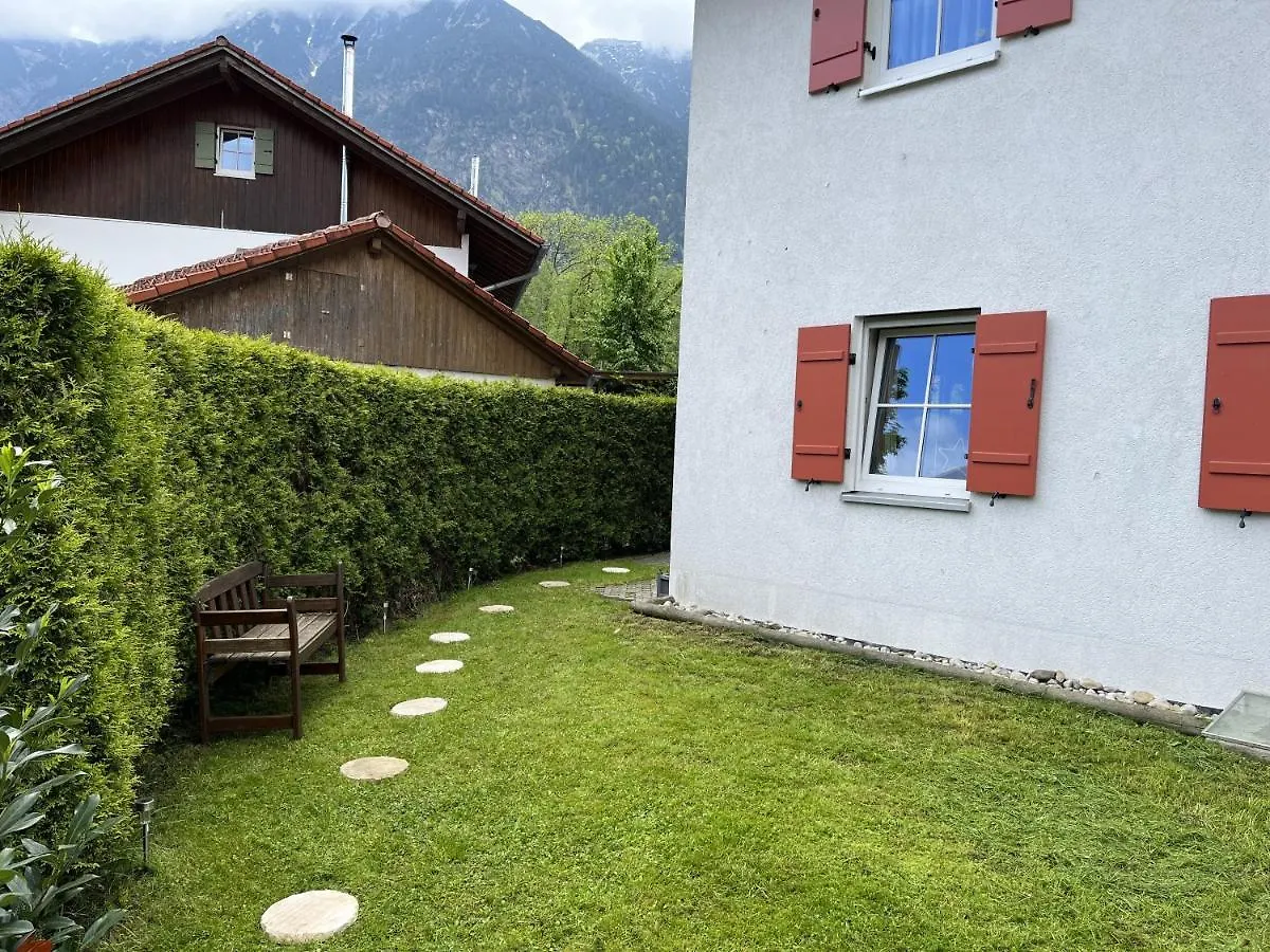 Happy Trails, Cosy One Room Garten Apartment Oberau  Germany